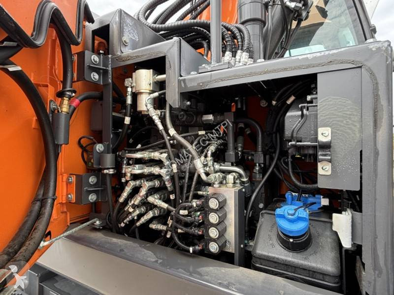 جرافة Develon DX165WR-7