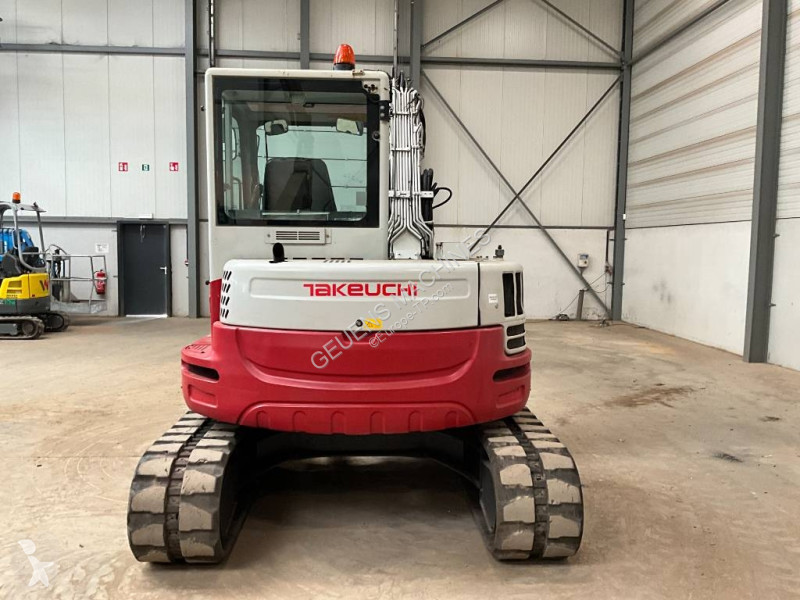 Lopatový nakládač Takeuchi 280