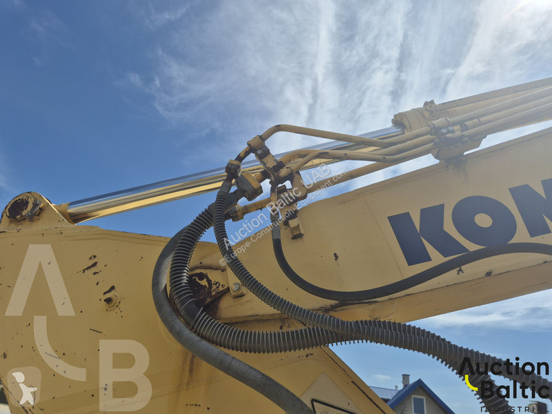 جرافة Komatsu HD-8