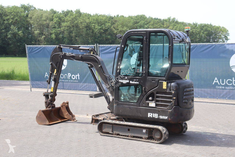 جرافة Hyundai R18-9AK