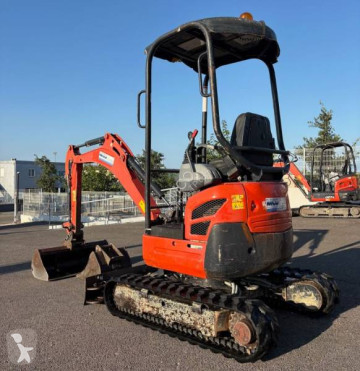 جرافة صغيرة Kubota