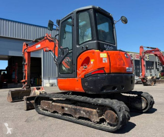 جرافة صغيرة Kubota