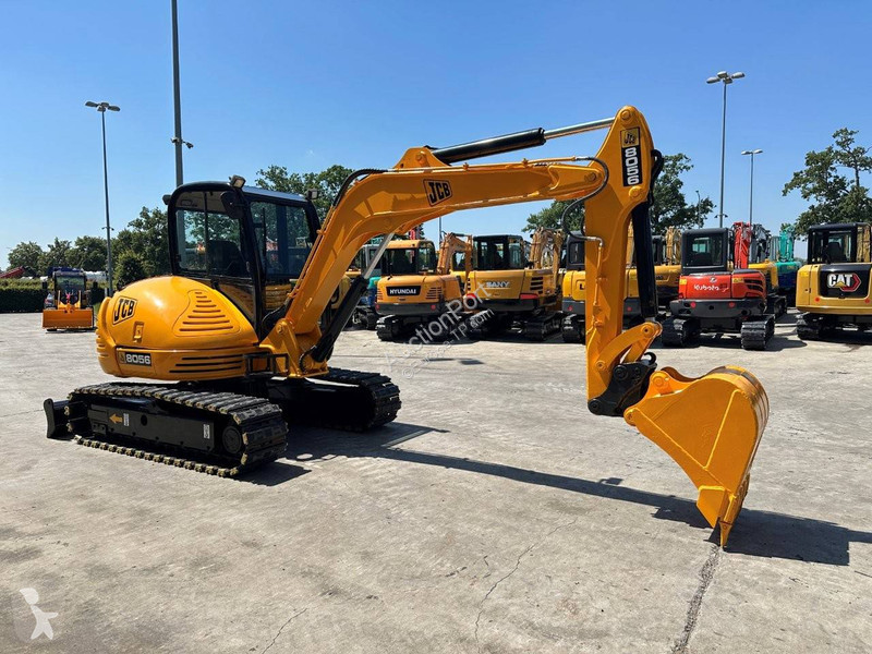 Rýpadlo JCB 8056