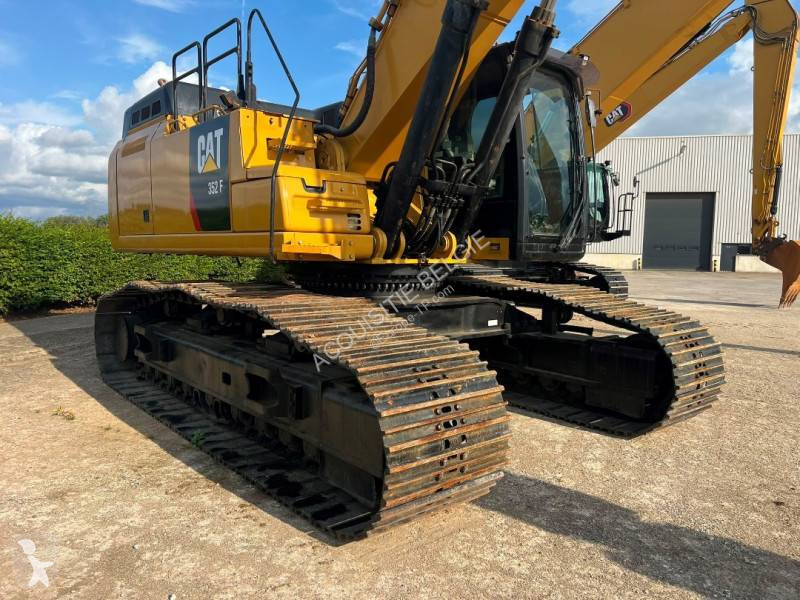 جرافة Caterpillar 352F