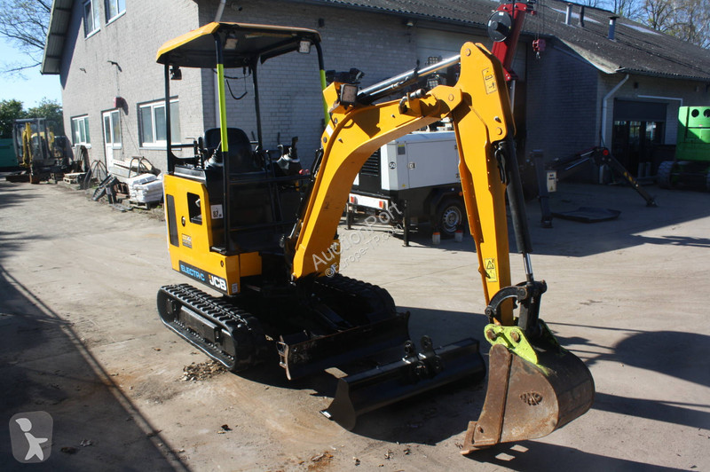 جرافة JCB 19C-1 E