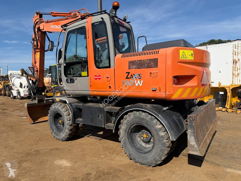 جرافة Hitachi