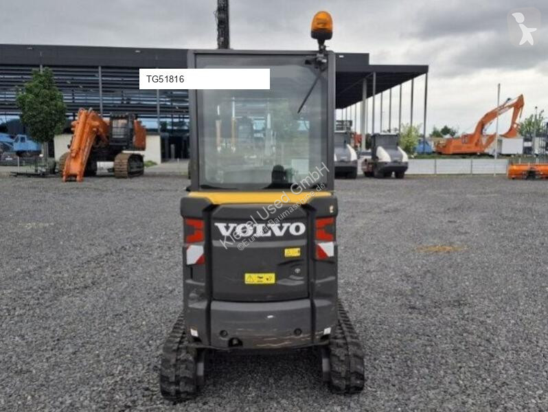 جرافة Volvo EC18E
