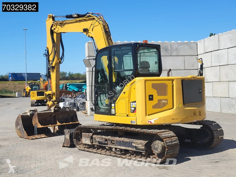 Lopatový nakládač Caterpillar CR