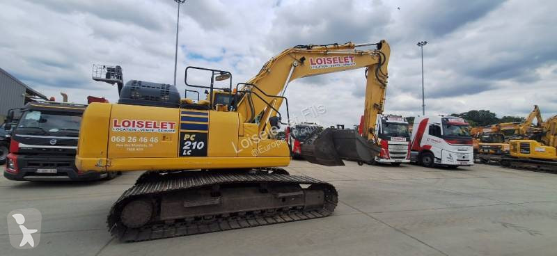 جرافة Komatsu PC210LC-11