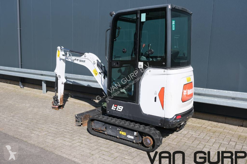 Lopatový nakládač Bobcat E 19 | 2023 | 500std