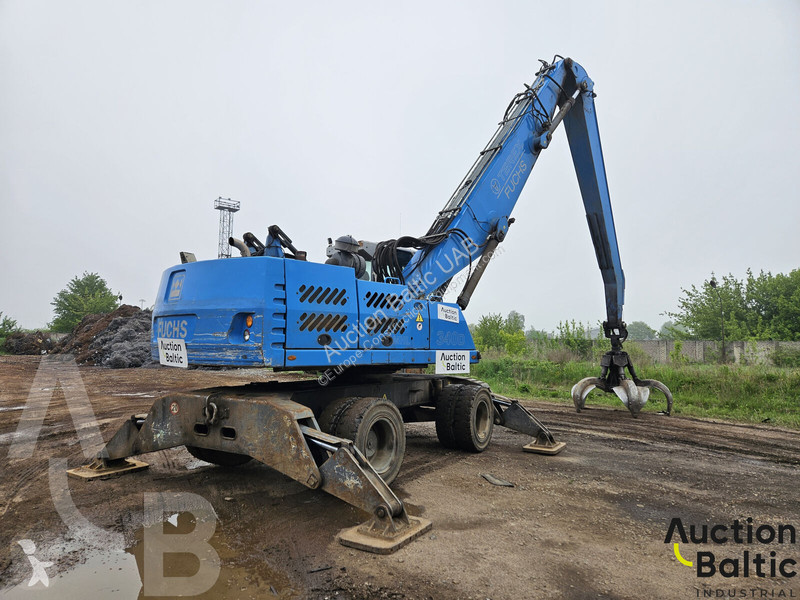 Excavator Terex