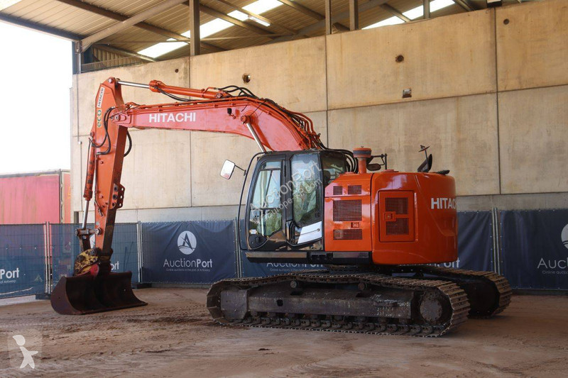 Excavator Hitachi ZAXIS 225USLC-5B