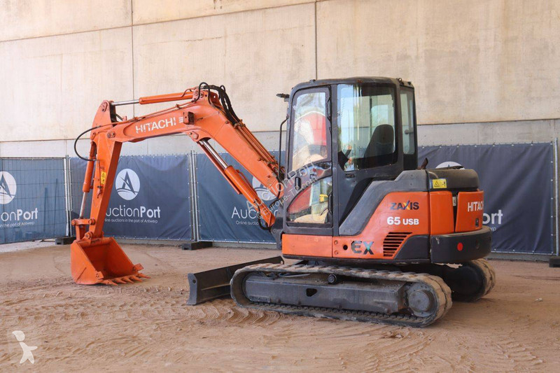Excavator Hitachi ZX65USB-3F