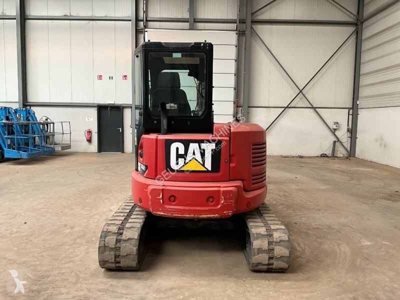 Excavator Caterpillar 305.5 E 2