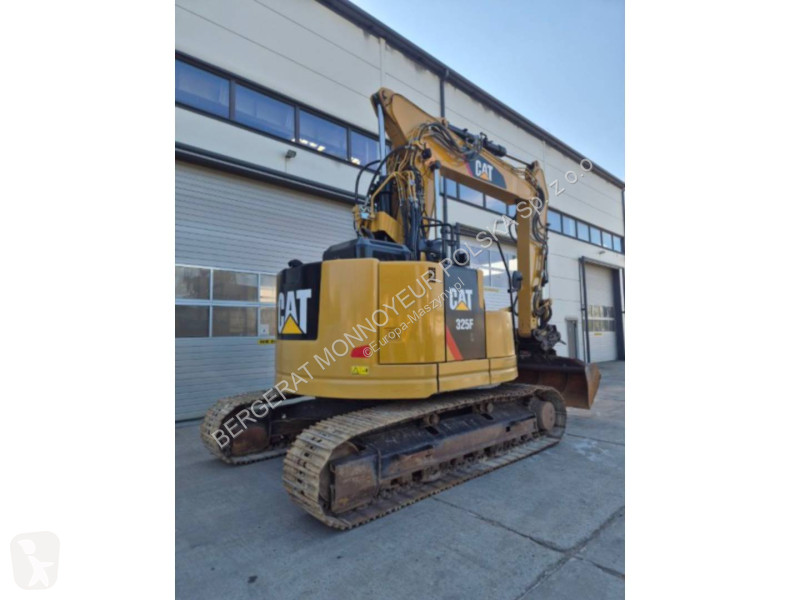 Lopatový nakládač Caterpillar 325FLCR