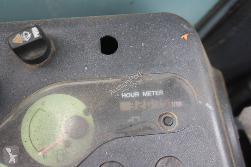 جرافة Yanmar VIO80-1A