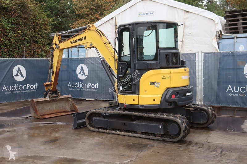 جرافة Yanmar ViO57-6B