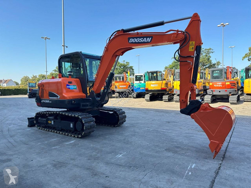 جرافة Doosan 9C