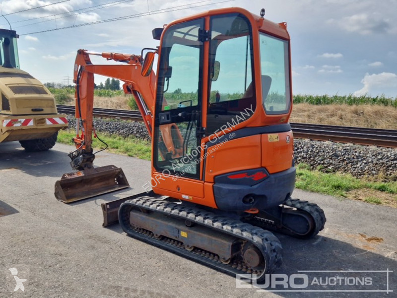 Багер Kubota U274