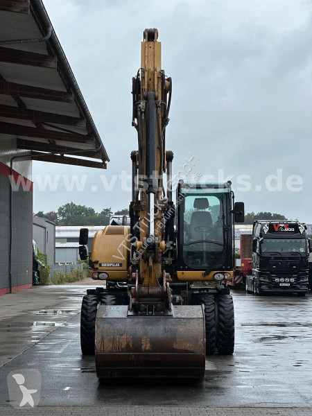 Caterpillar D 4x4 inkl. Löffel 2011 129kW ink....