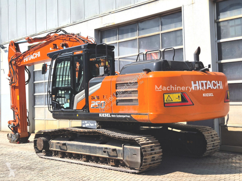 Pelle Hitachi 7
