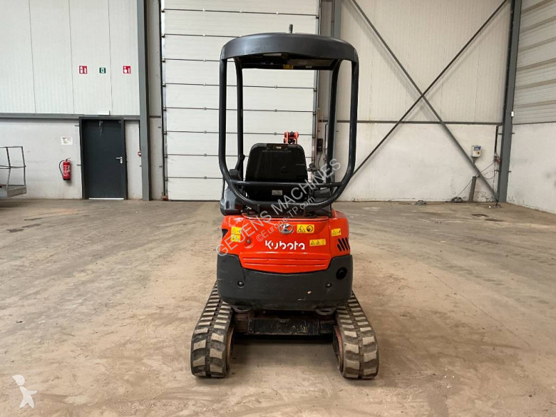 Багер Kubota 173