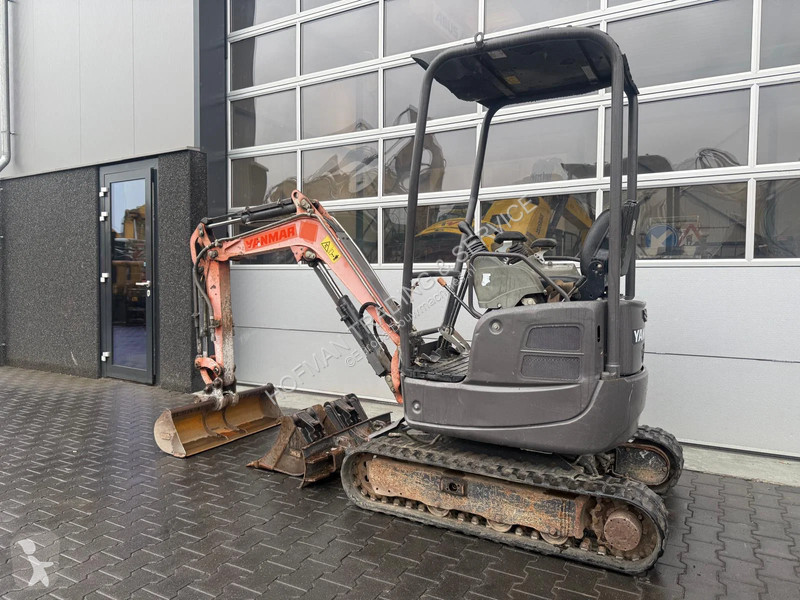 Багер Yanmar Vio17