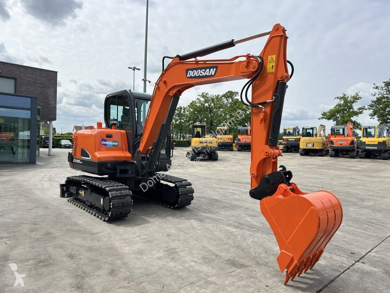 جرافة Doosan 9C