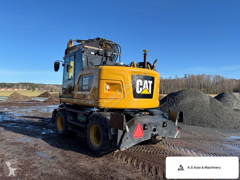 Pelle Caterpillar F