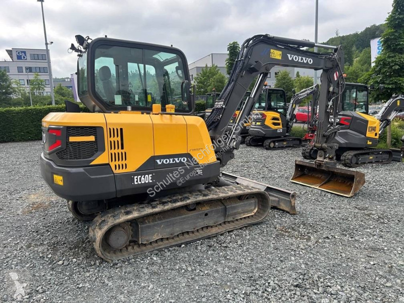 Багер Volvo EC 60 E