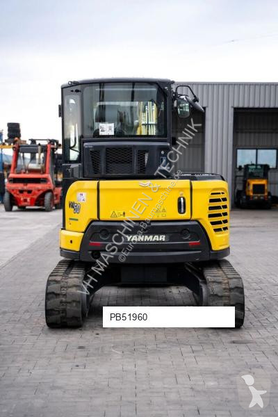 جرافة Yanmar VIO50-6B