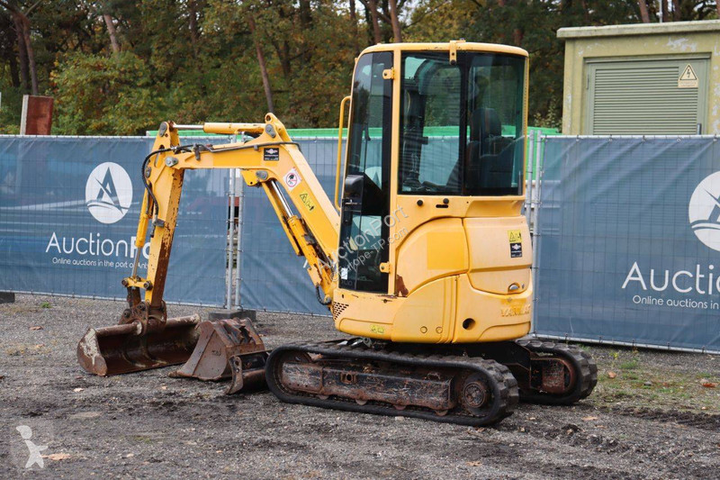 جرافة Yanmar 4