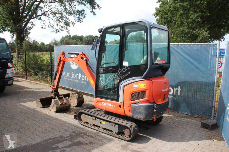 Багер Kubota KX018-4