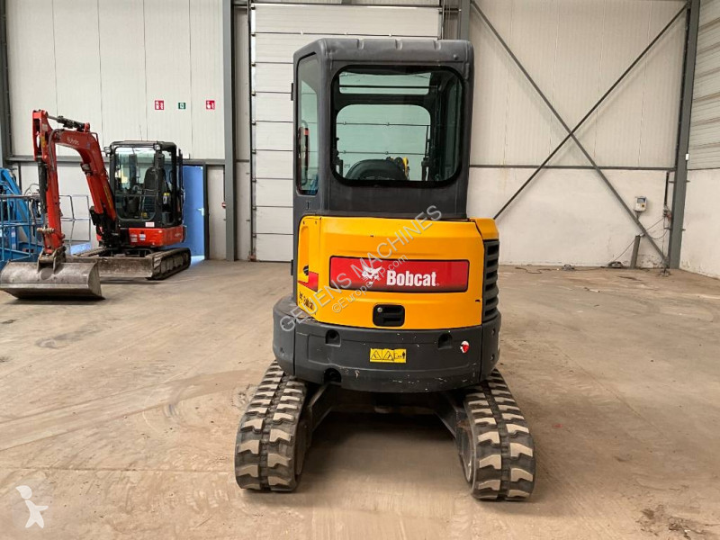 Багер Bobcat