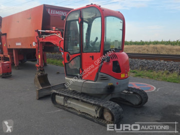Mini pelle JCB