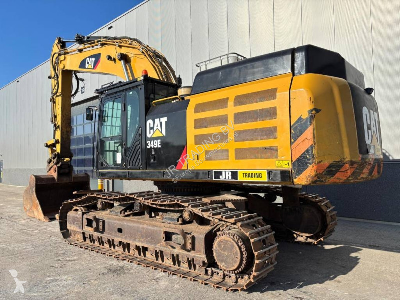 Багер Caterpillar