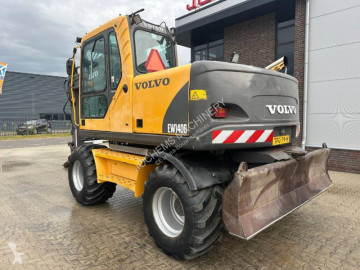 Excavadora de ruedas Volvo