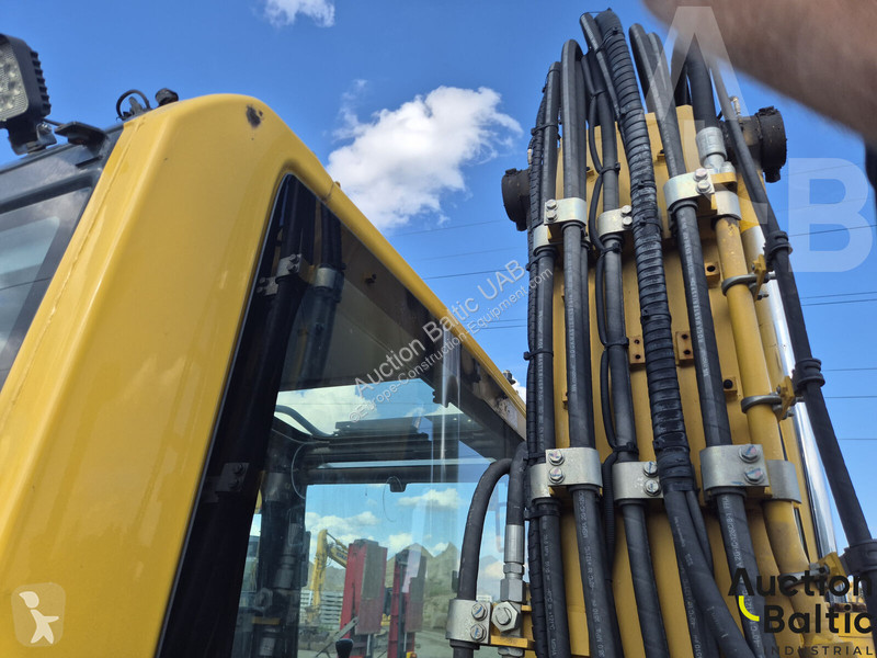 Pelle Komatsu PW148