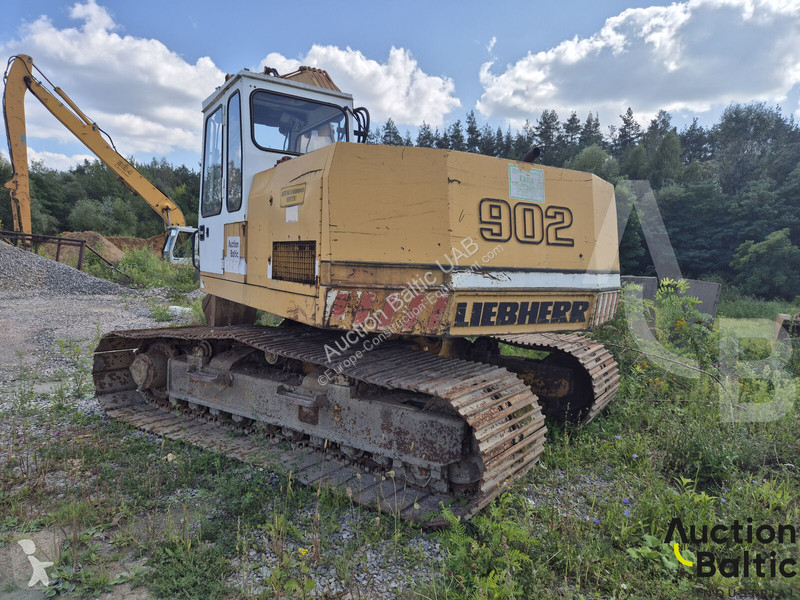 Багер Liebherr R 902