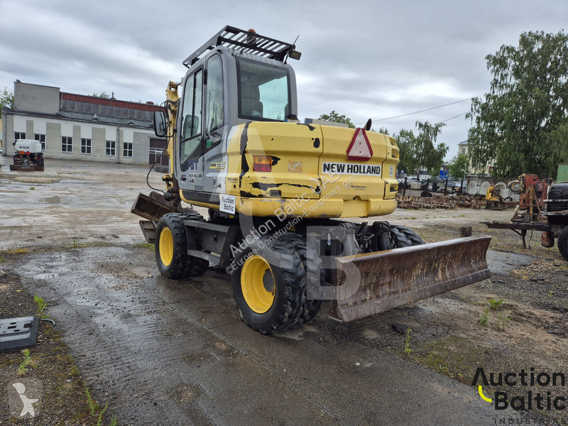 Pelle New Holland 36