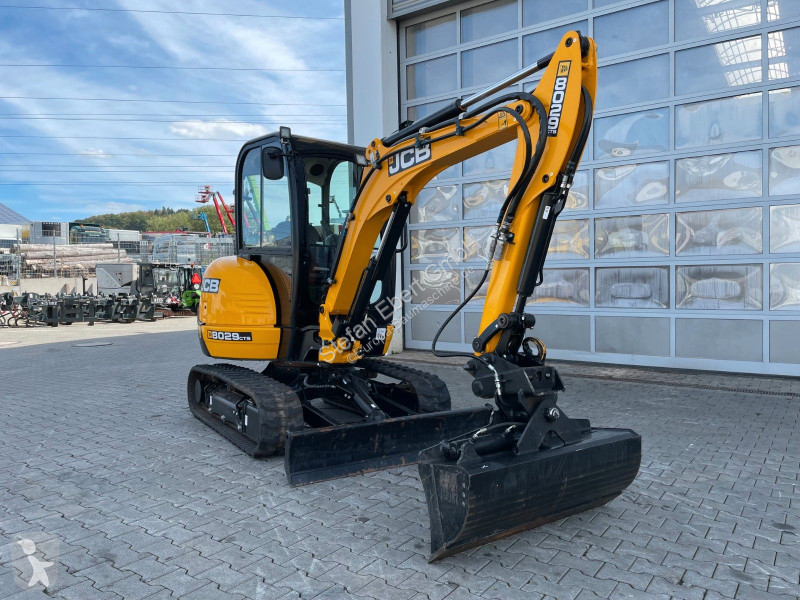 Excavadora JCB 9 CT / 151h / 2023 / Inkl....
