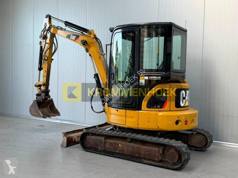 Graafmachine Caterpillar 3035 CR