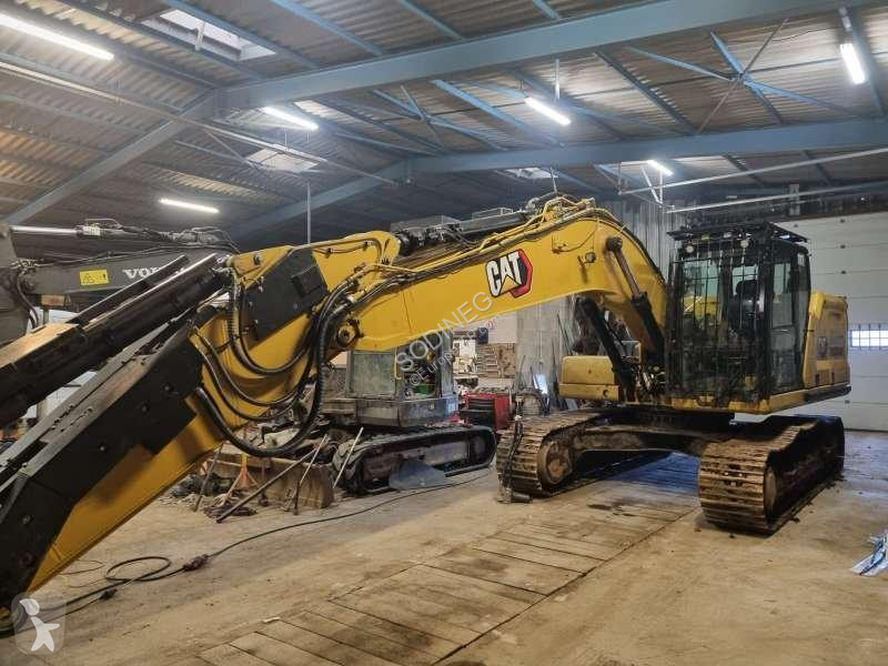 Excavadora Caterpillar  323