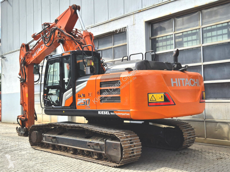 Екскаватор Hitachi 7