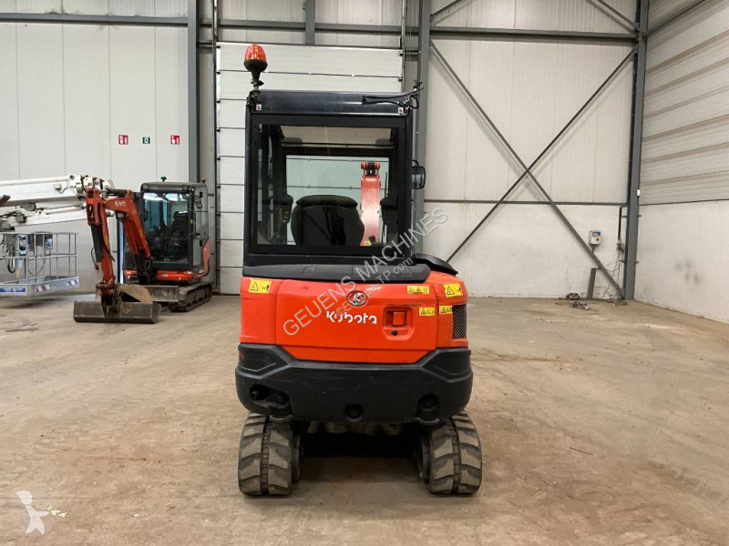 Екскаватор Kubota 0274