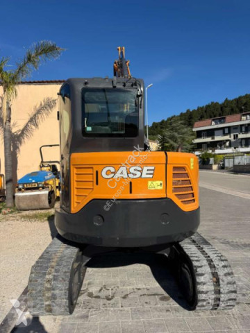 Miniexcavadora Case