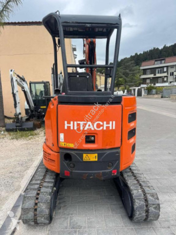 Miniexcavadora Hitachi