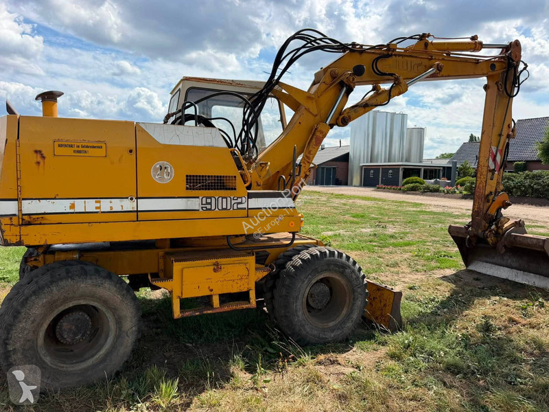 Екскаватор Liebherr