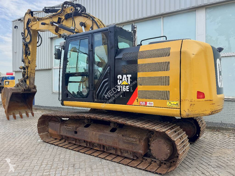 Екскаватор Caterpillar EL