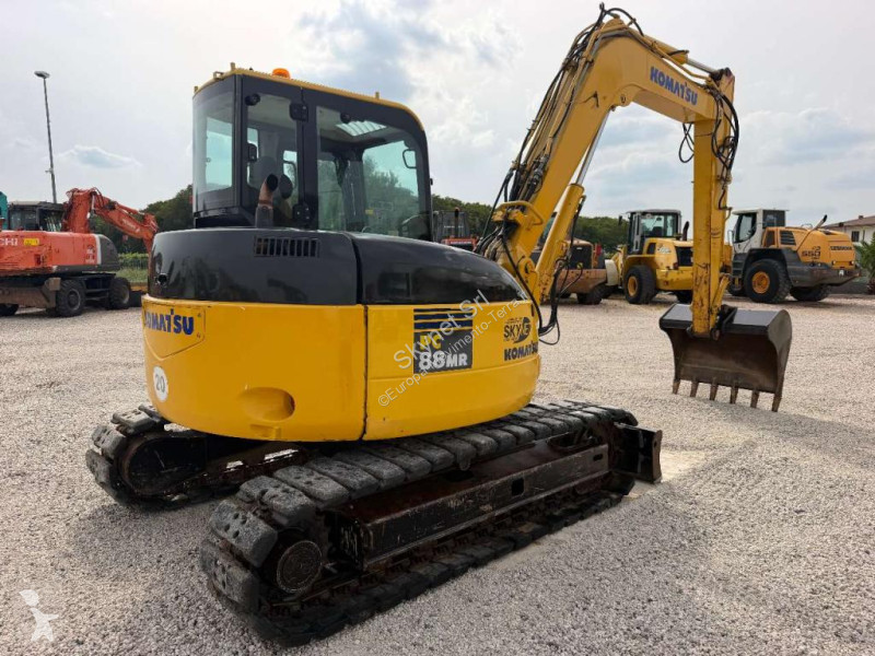 Екскаватор Komatsu 88MR6